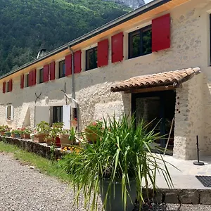 Gasthuis La Bergerie A Menee, Châtillon-en-Diois