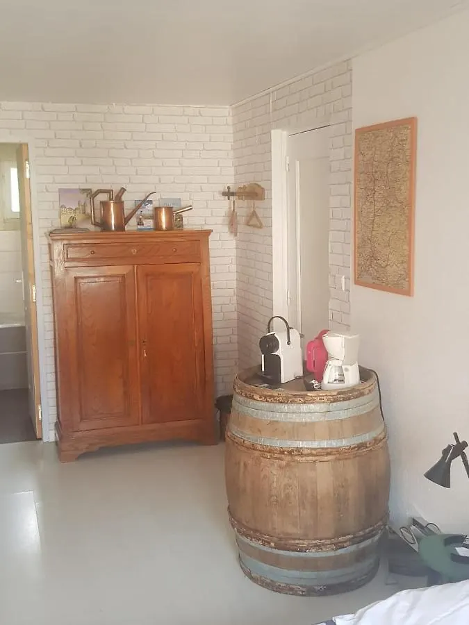 Guest house Chambre Au Tonneau Fleurie