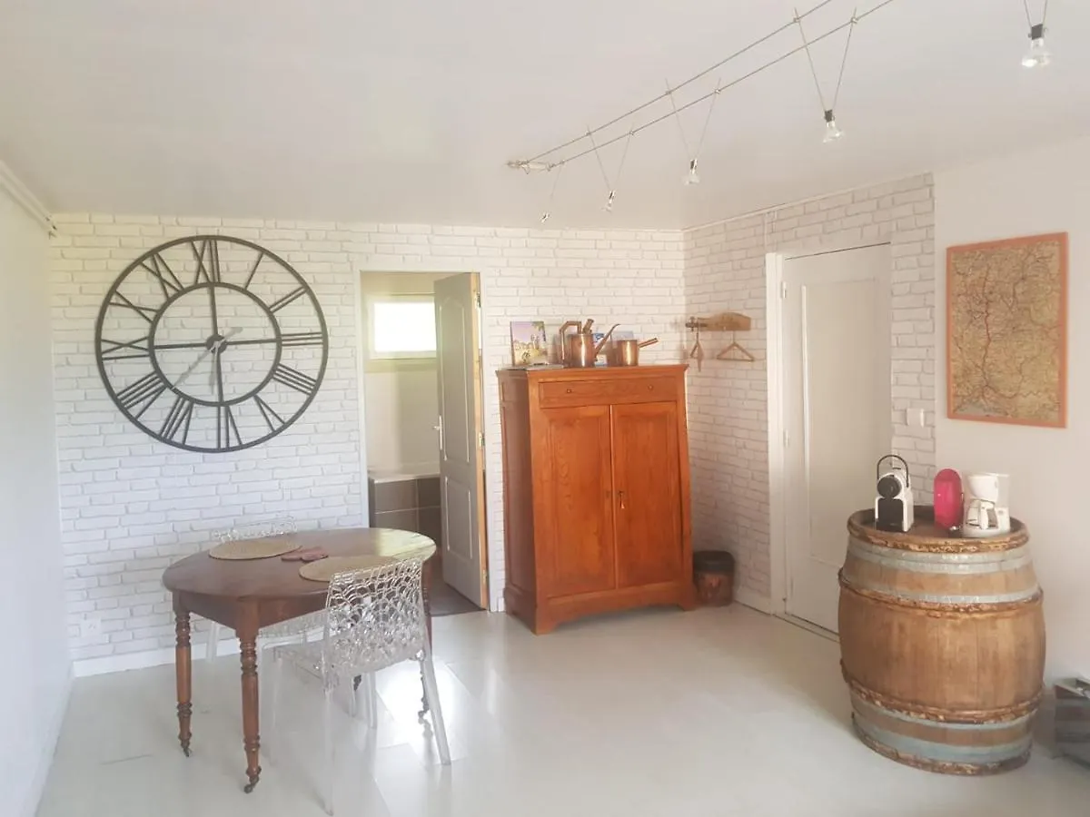 Chambre Au Tonneau Fleurie